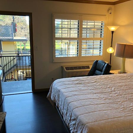 Westwind Lodge Oakland Exterior photo
